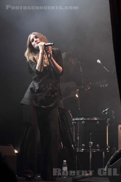 LYKKE LI - 2011-10-29 - PARIS - Espace Charlie Parker - Grande Halle - 